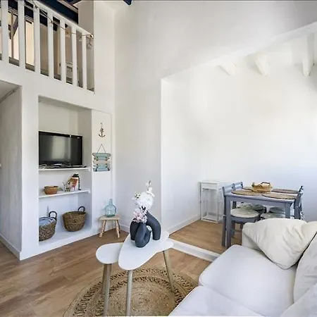 Centre Port Cap D'agde - La Desirade